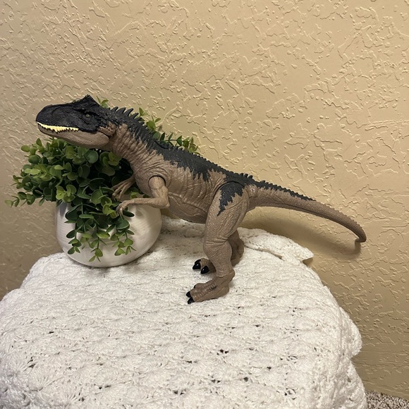 Jurassic World Dominion Extreme Damage Roarin' Allosaurus HFK06 Dinosaur Mattel - Picture 4 of 14